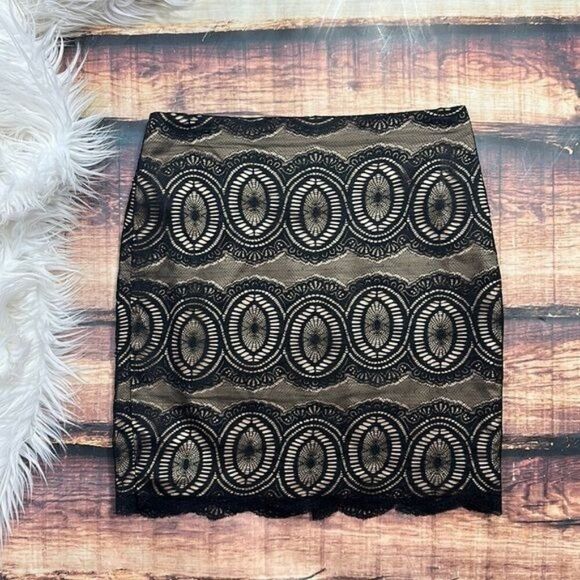 Cache Lace Overlay Skirt Black - Picture 1 of 6